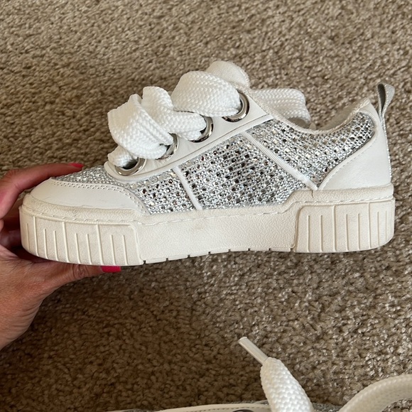 Gianni Bini after party white silver rhinestone sneaker platform over size laces - Picture 5 of 9